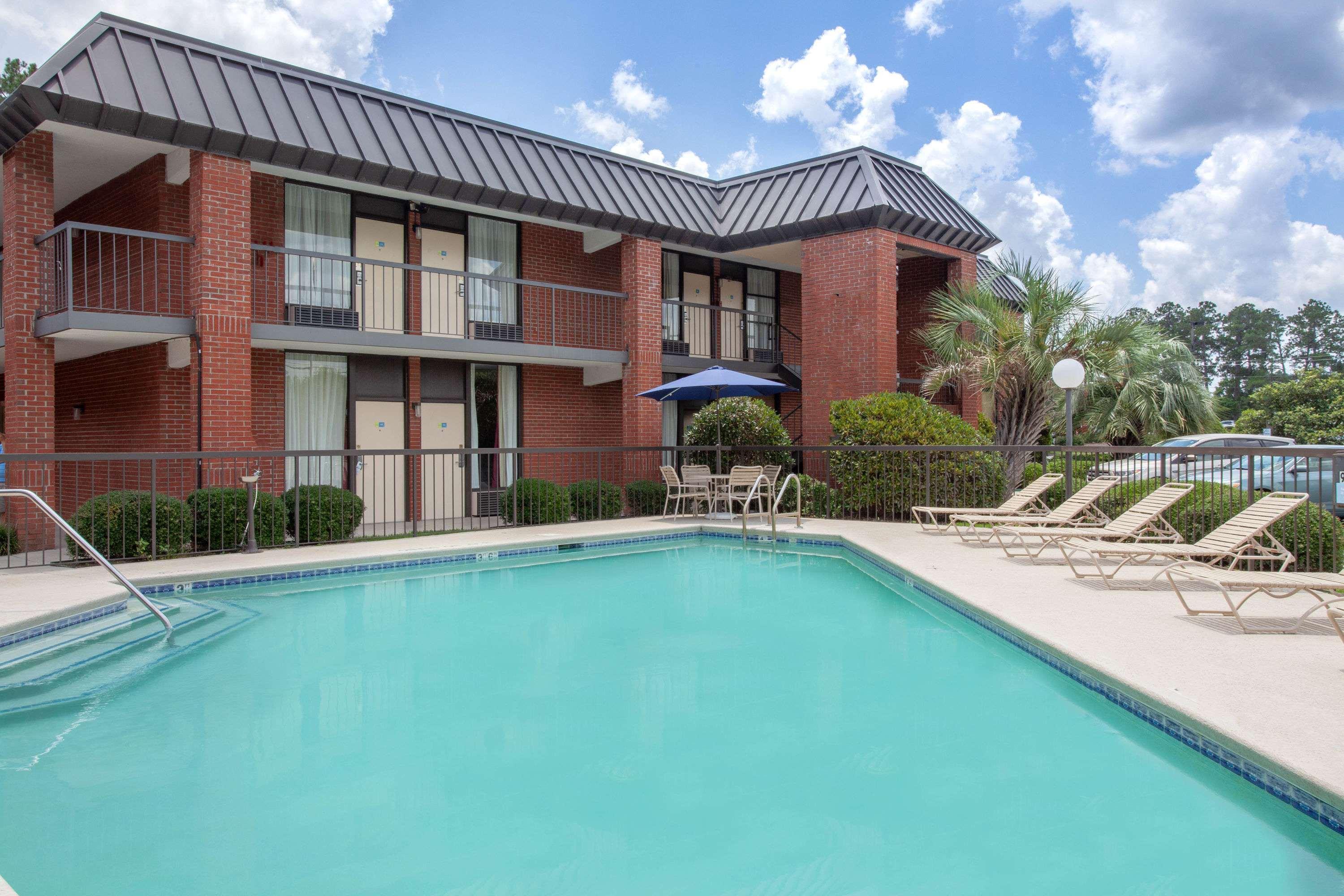 Days Inn By Wyndham Statesboro Ngoại thất bức ảnh