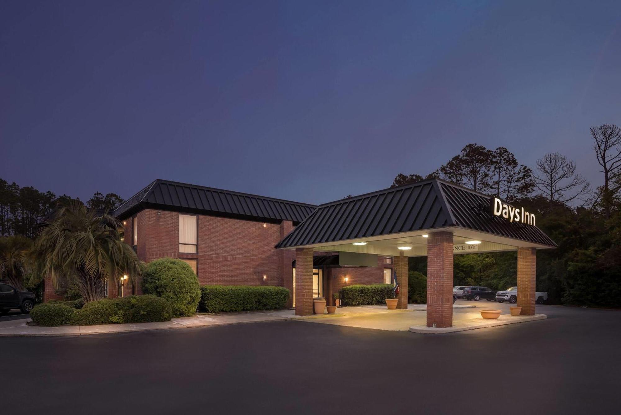 Days Inn By Wyndham Statesboro Ngoại thất bức ảnh