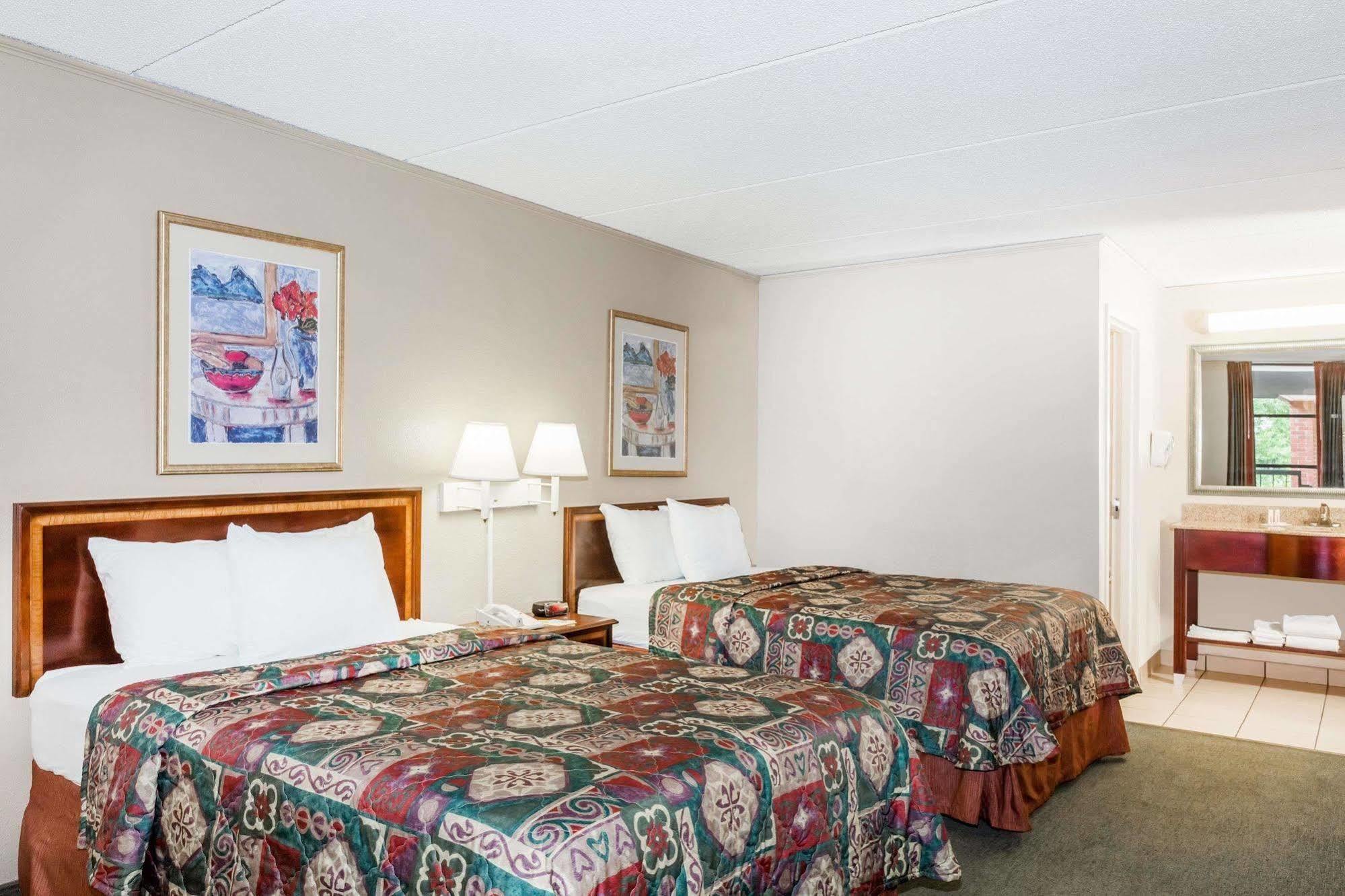 Days Inn By Wyndham Statesboro Ngoại thất bức ảnh